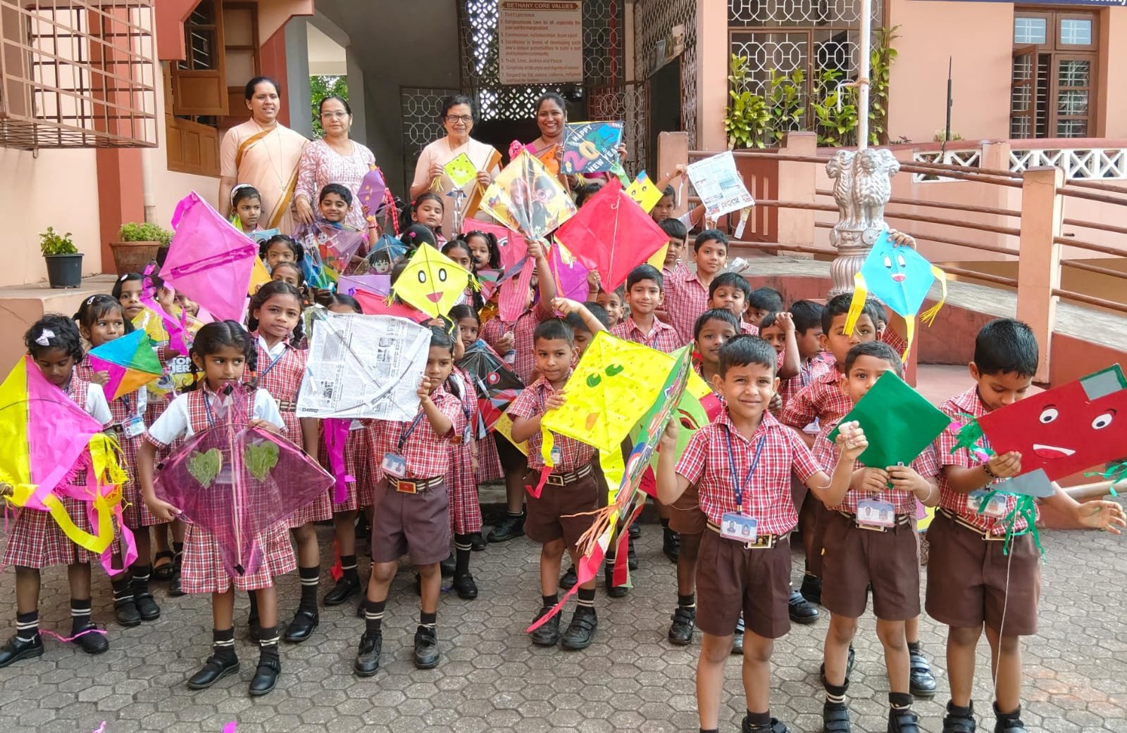 Sacred Hearts’ Pre Pry School, Kulshekar-Kite Day (3)